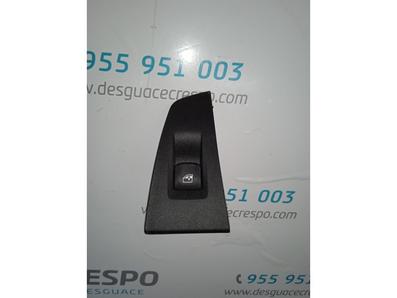 MANDO ELEVALUNAS DELANTERO DERECHO  - imagen 1