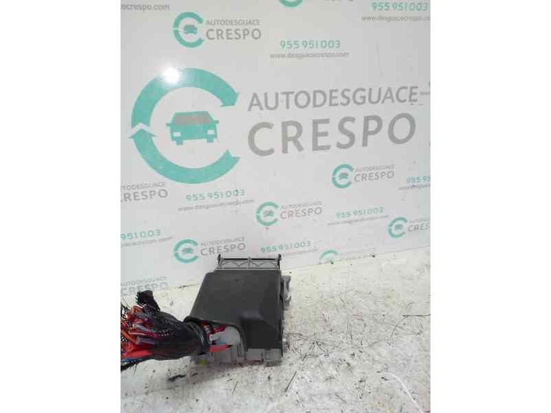 CAJA RELES / FUSIBLES 13222786  - imagen 2