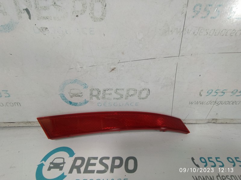 PILOTO TRASERO DERECHO PARAGOLPES 6F0945106  - imagen 1