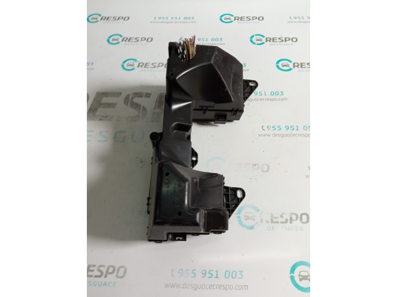 CAJA RELES / FUSIBLES 8X2T14290MD  - imagen 4