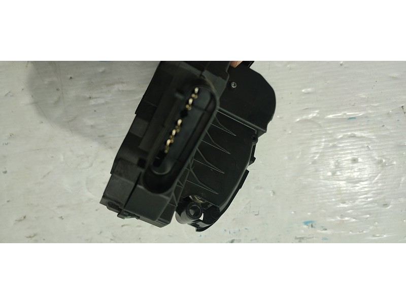 CERRADURA PUERTA DELANTERA IZQUIERDA BM5AA21813AG  - imagen 2