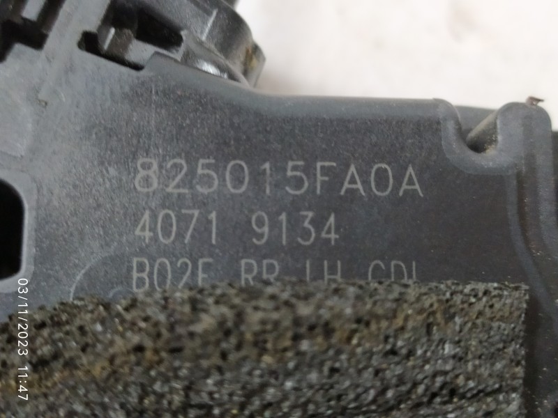 CERRADURA PUERTA TRASERA IZQUIERDA 825015FA0A  - imagen 2