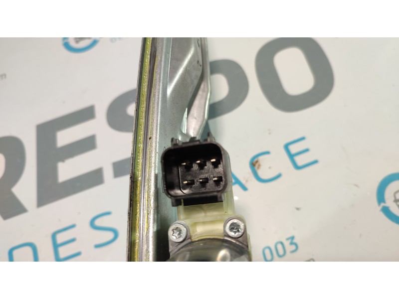 ELEVALUNAS TRASERO DERECHO BM51A27000BF  - imagen 3