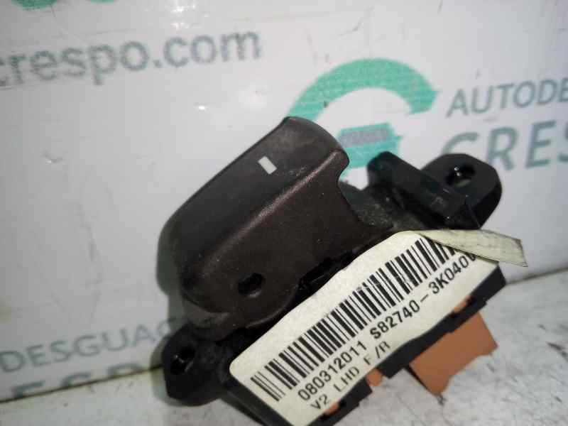 MANDO ELEVALUNAS DELANTERO DERECHO S827403K040V2  - imagen 2