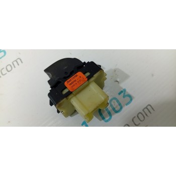 MANDO ELEVALUNAS DELANTERO DERECHO 254217475R  - miniatura 2