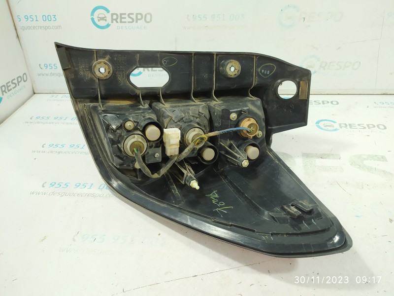 PILOTO TRASERO IZQUIERDO 22020046  - imagen 2