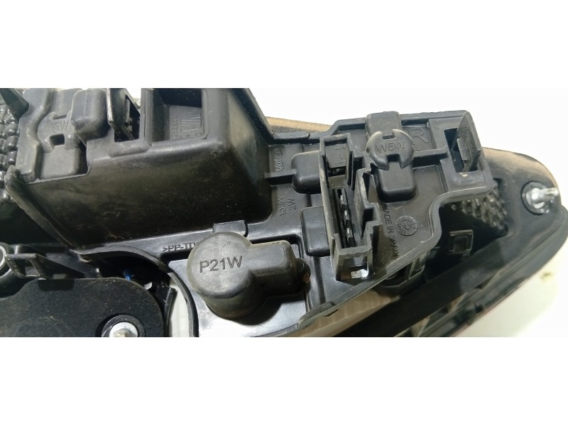 PILOTO TRASERO DERECHO INTERIOR  - imagen 3