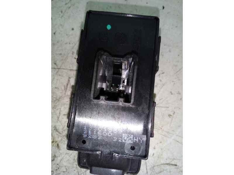 MANDO ELEVALUNAS TRASERO IZQUIERDO 13301889  - imagen 2