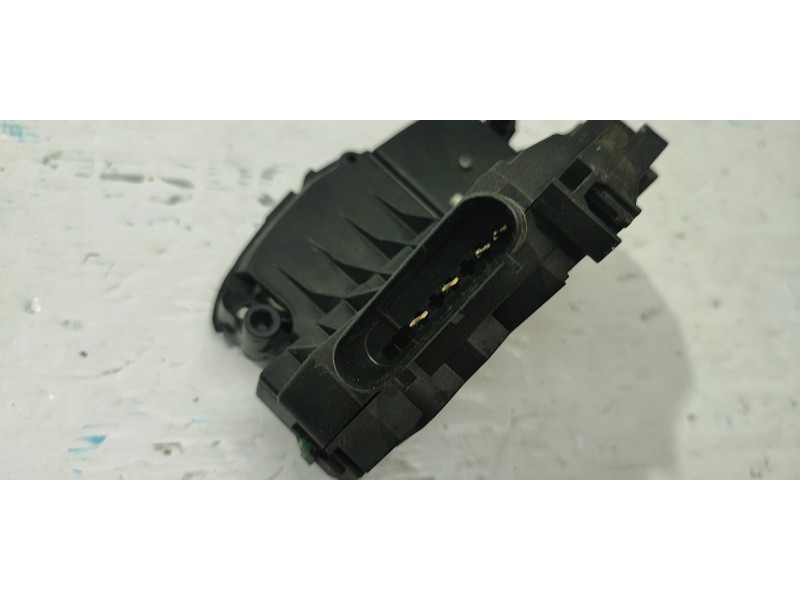 CERRADURA PUERTA DELANTERA DERECHA BM5AA21812BG  - imagen 3