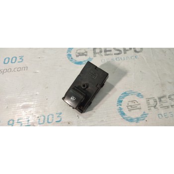 MANDO ELEVALUNAS DELANTERO DERECHO 