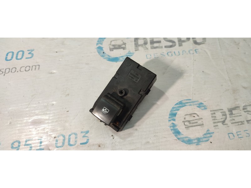 MANDO ELEVALUNAS DELANTERO DERECHO  - imagen 1