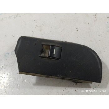 MANDO ELEVALUNAS TRASERO DERECHO  - miniatura 1