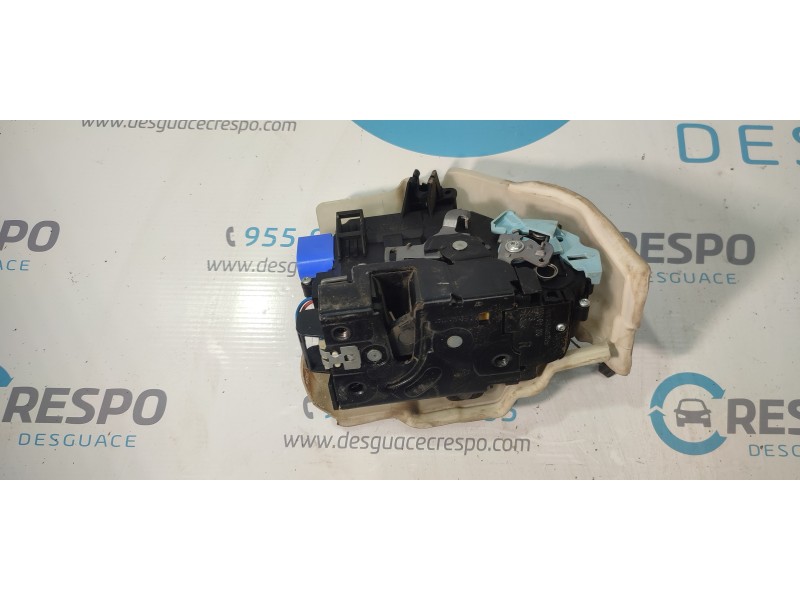 CERRADURA PUERTA DELANTERA DERECHA 3D1837016AC  - imagen 2