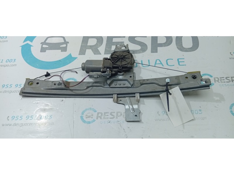 ELEVALUNAS DELANTERO DERECHO ARM119855AVD  - imagen 1