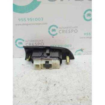 MANDO ELEVALUNAS TRASERO IZQUIERDO 8403053020  - miniatura 3