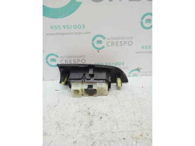 MANDO ELEVALUNAS TRASERO IZQUIERDO 8403053020  - imagen 3