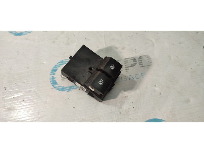 MANDO ELEVALUNAS DELANTERO IZQUIERDO 95407141  - imagen 1