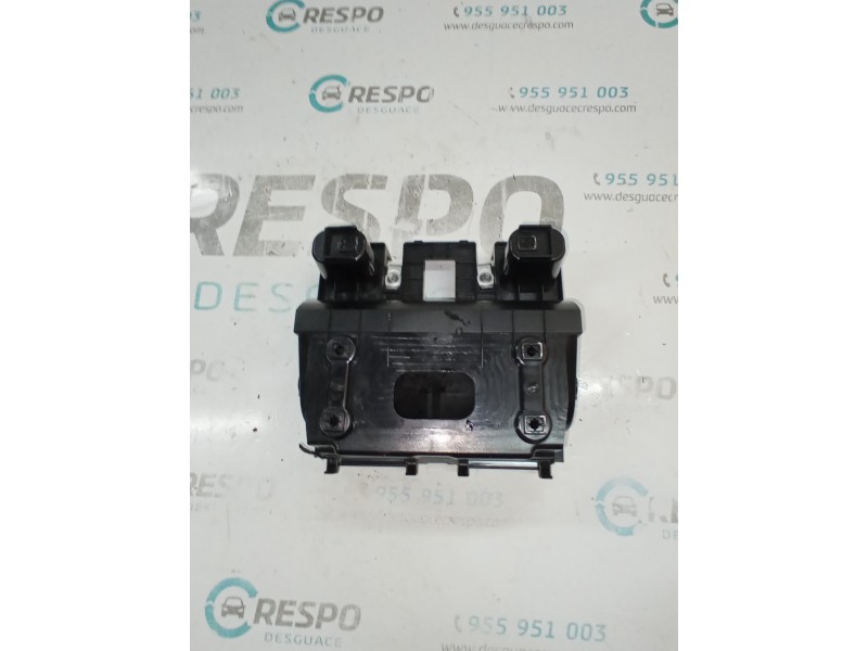 GUANTERA 8X2354045C22A  - imagen 3