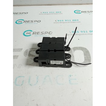 CAJA RELES / FUSIBLES 5605001710 