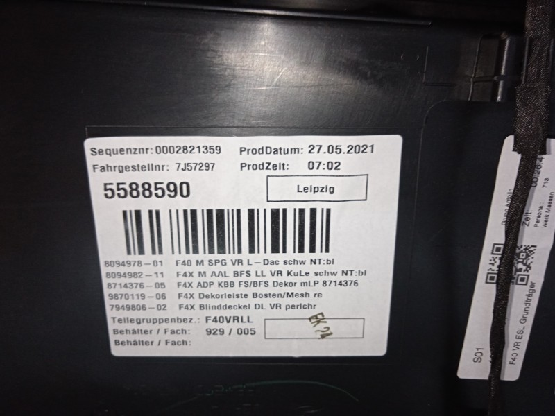 GUARNECIDO PUERTA DELANTERA DERECHA  - imagen 2