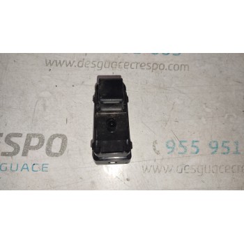 MANDO ELEVALUNAS TRASERO IZQUIERDO D09H66370  - miniatura 1