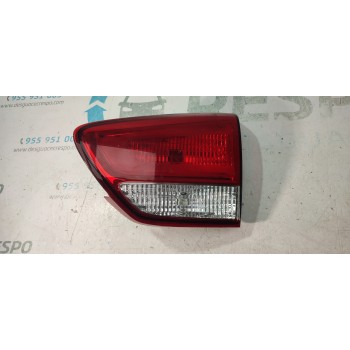 PILOTO TRASERO DERECHO INTERIOR 92404A4 