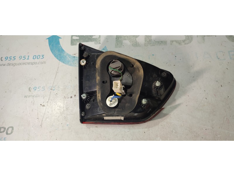 PILOTO TRASERO DERECHO INTERIOR 92404A4  - imagen 3