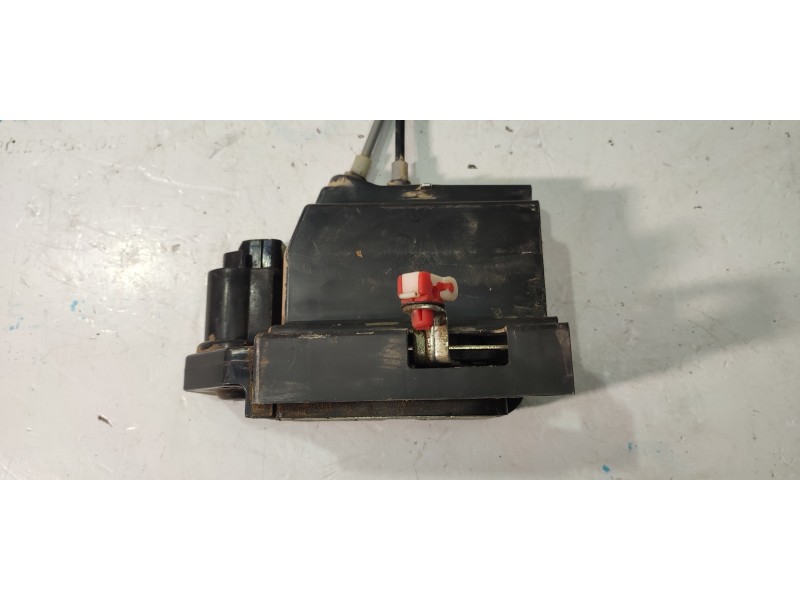 CERRADURA PUERTA TRASERA DERECHA  - imagen 1