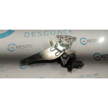 ELEVALUNAS TRASERO DERECHO 8353079J00  - miniatura 2