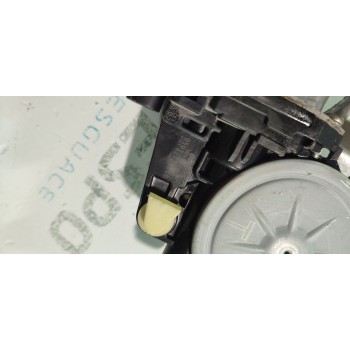 ELEVALUNAS TRASERO DERECHO 8353079J00  - miniatura 3