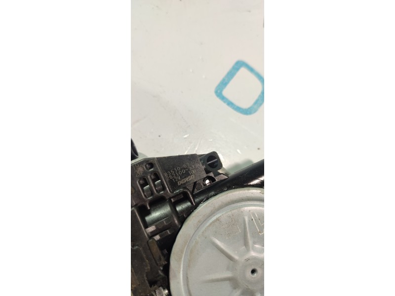 ELEVALUNAS DELANTERO IZQUIERDO 8353063J00  - imagen 2