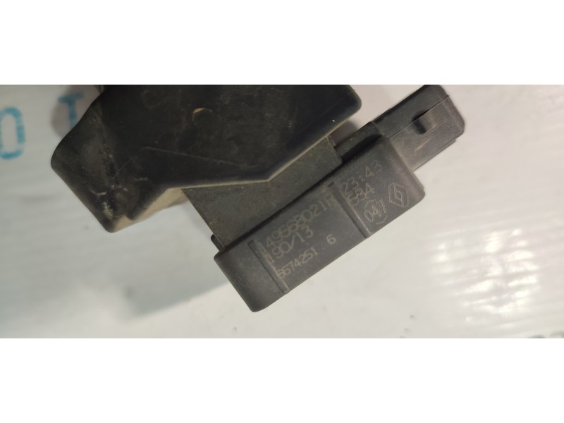 VALVULA AIRE ADICIONAL 149568021R  - imagen 2