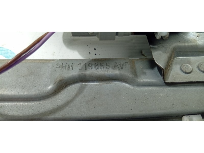 ELEVALUNAS DELANTERO DERECHO ARM119855AVD  - imagen 4