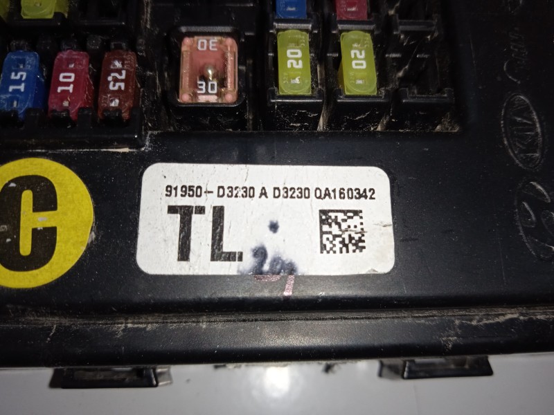 CAJA RELES / FUSIBLES 91950D3230  - imagen 2