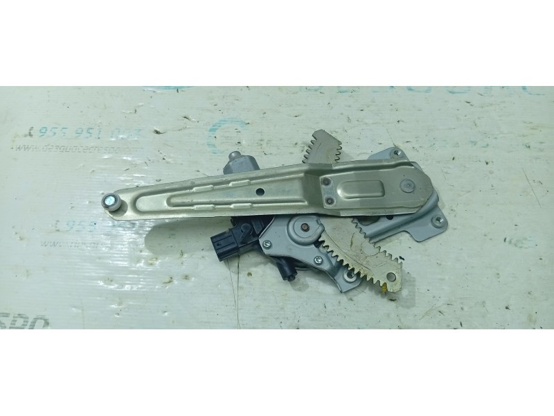 ELEVALUNAS TRASERO DERECHO  - imagen 2