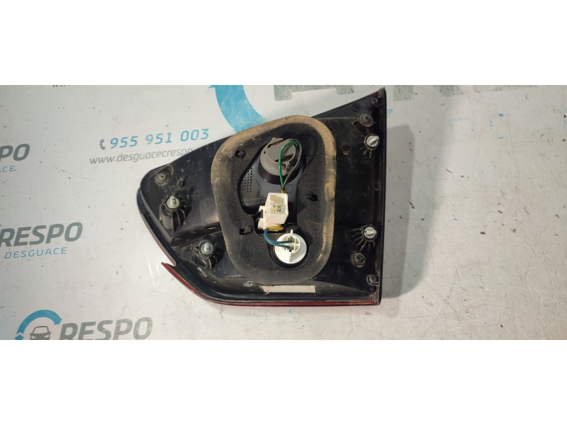 PILOTO TRASERO IZQUIERDO INTERIOR 92403A4  - imagen 2