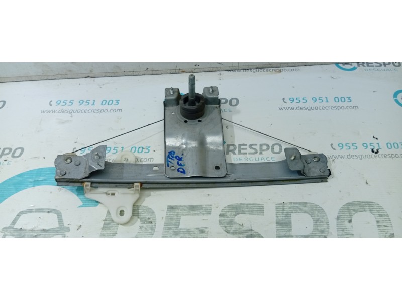 ELEVALUNAS TRASERO DERECHO 827003722R  - imagen 1