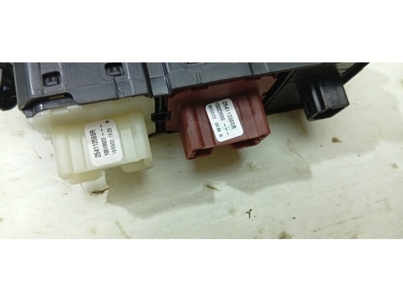 MANDO ELEVALUNAS DELANTERO IZQUIERDO 254113300R 254112588R  - imagen 2