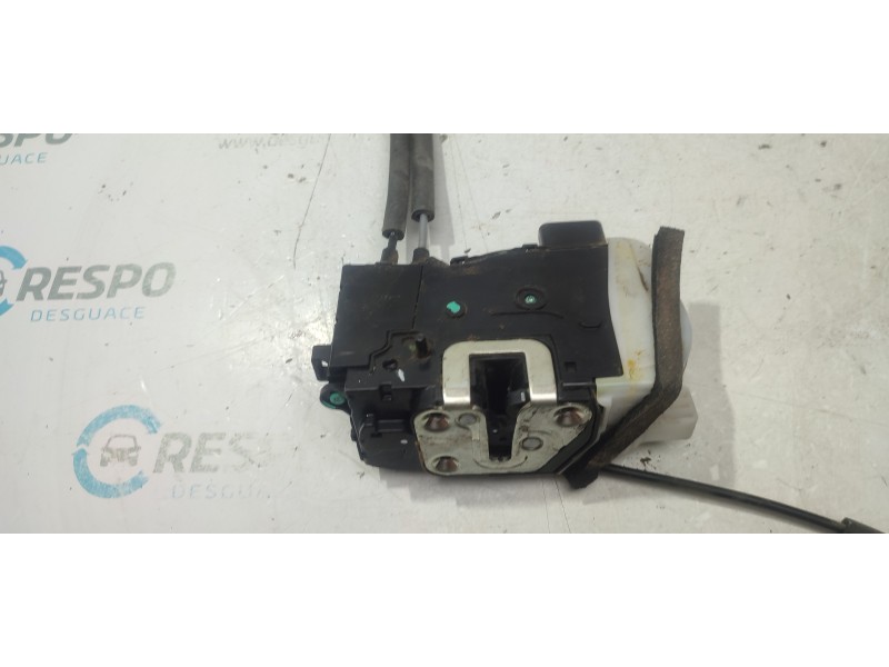 CERRADURA PUERTA TRASERA DERECHA 814202Y010  - imagen 2