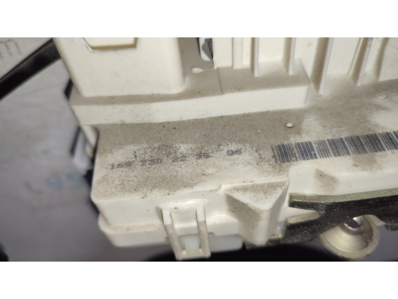 CERRADURA PUERTA TRASERA DERECHA A2517331014  - imagen 2