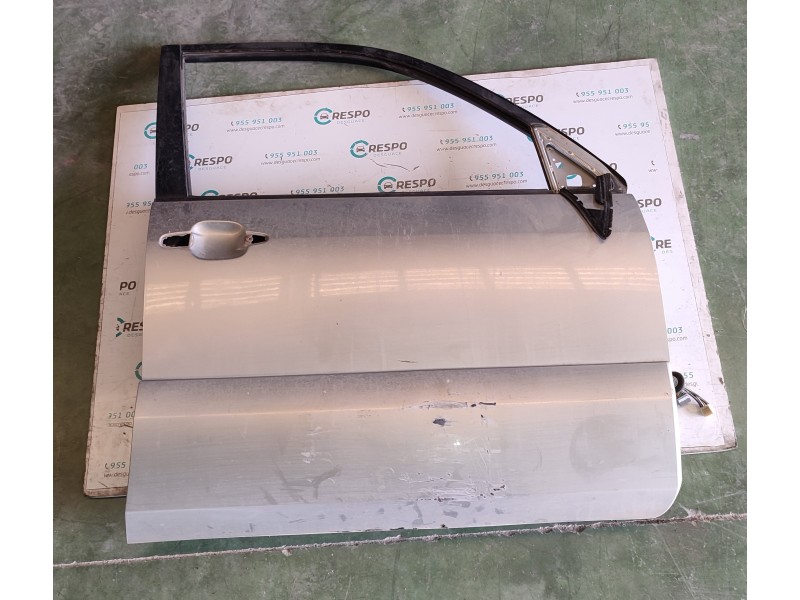 PUERTA DELANTERA DERECHA  - imagen 1