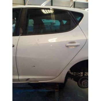 PUERTA TRASERA IZQUIERDA 