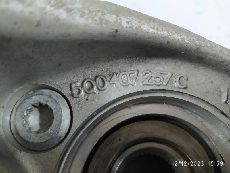 MANGUETA DELANTERA IZQUIERDA 5Q0407257C  - imagen 2