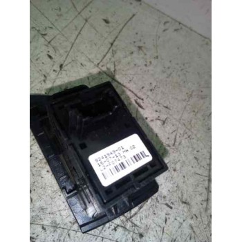 MANDO ELEVALUNAS TRASERO DERECHO 924194901  - miniatura 2