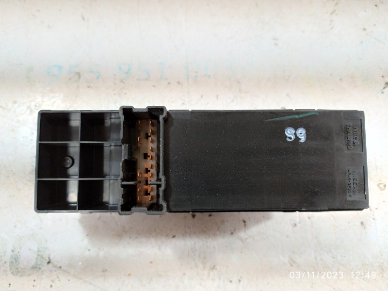 MANDO ELEVALUNAS DELANTERO IZQUIERDO  - imagen 2