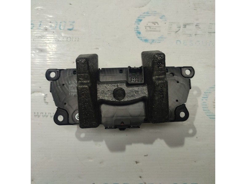 SISTEMA AUDIO / RADIO CD F1CT18K81  - imagen 2