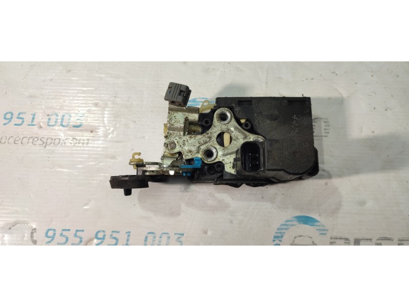 CERRADURA PUERTA TRASERA DERECHA  - imagen 1