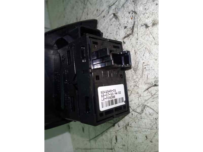 MANDO ELEVALUNAS TRASERO IZQUIERDO 924194901  - imagen 2