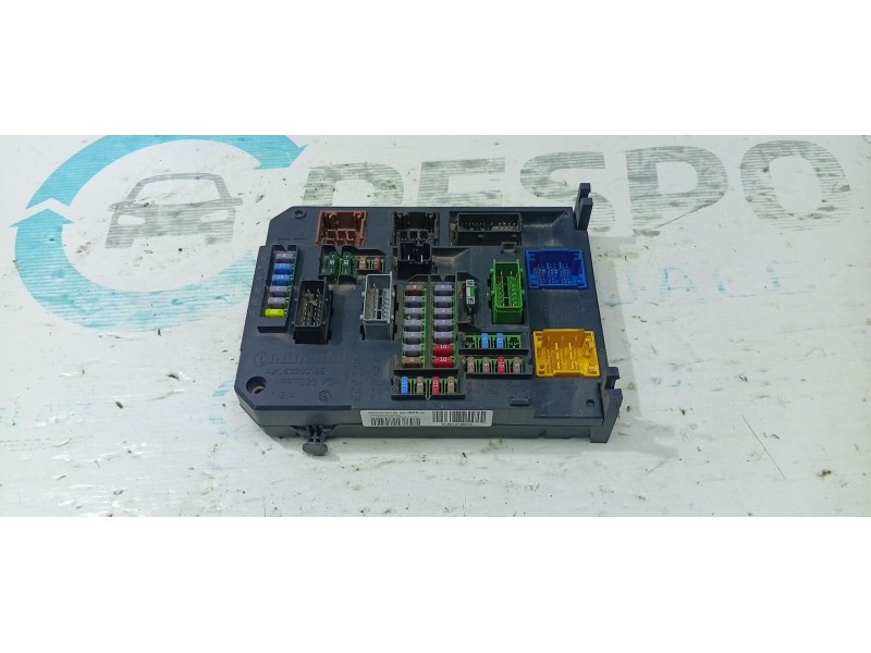 CAJA RELES / FUSIBLES 9664992380  - imagen 1