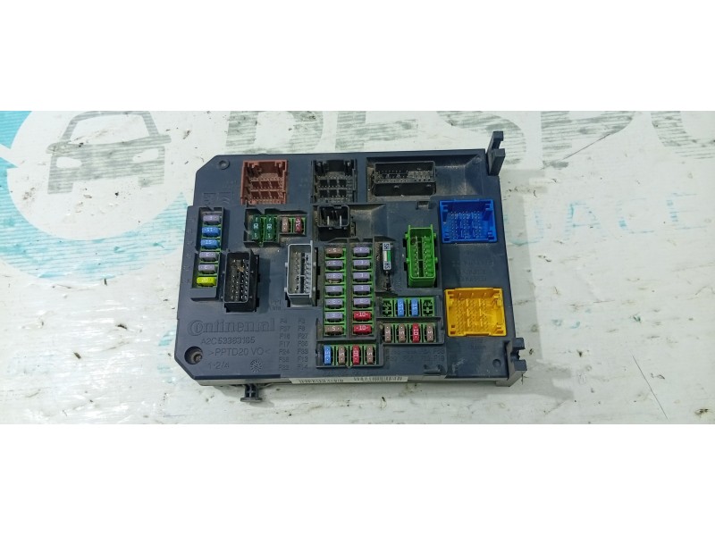 CAJA RELES / FUSIBLES 9664992380  - imagen 2